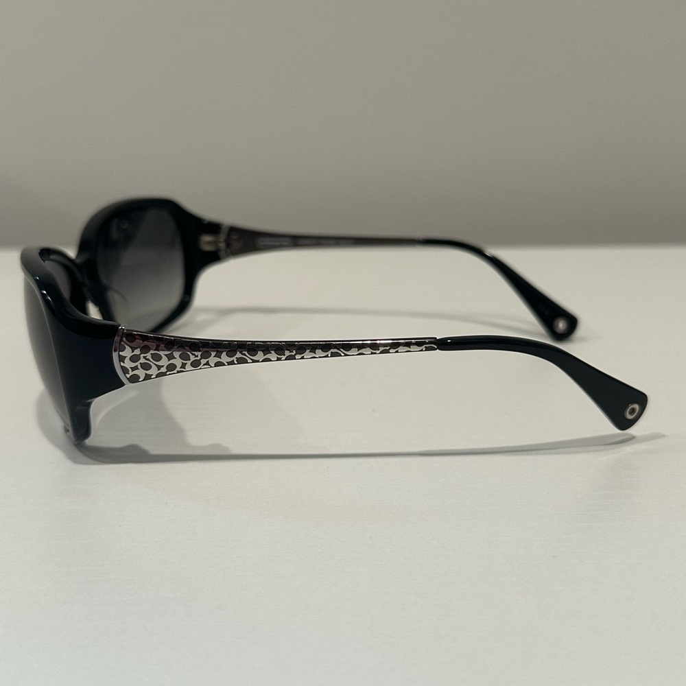 Coach Harriet (S8006h Black Sunglasses with Original Case - Picture 4 of 6